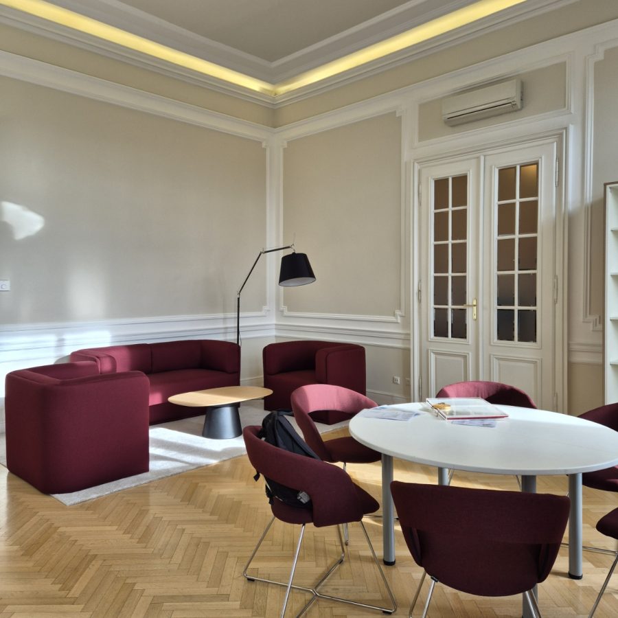 Loungebereich – Büromontage von Wolkensteiner Möbelmontagen