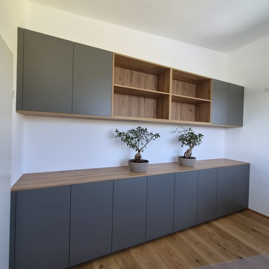 Regalwand – Büromontage von Wolkensteiner Möbelmontagen