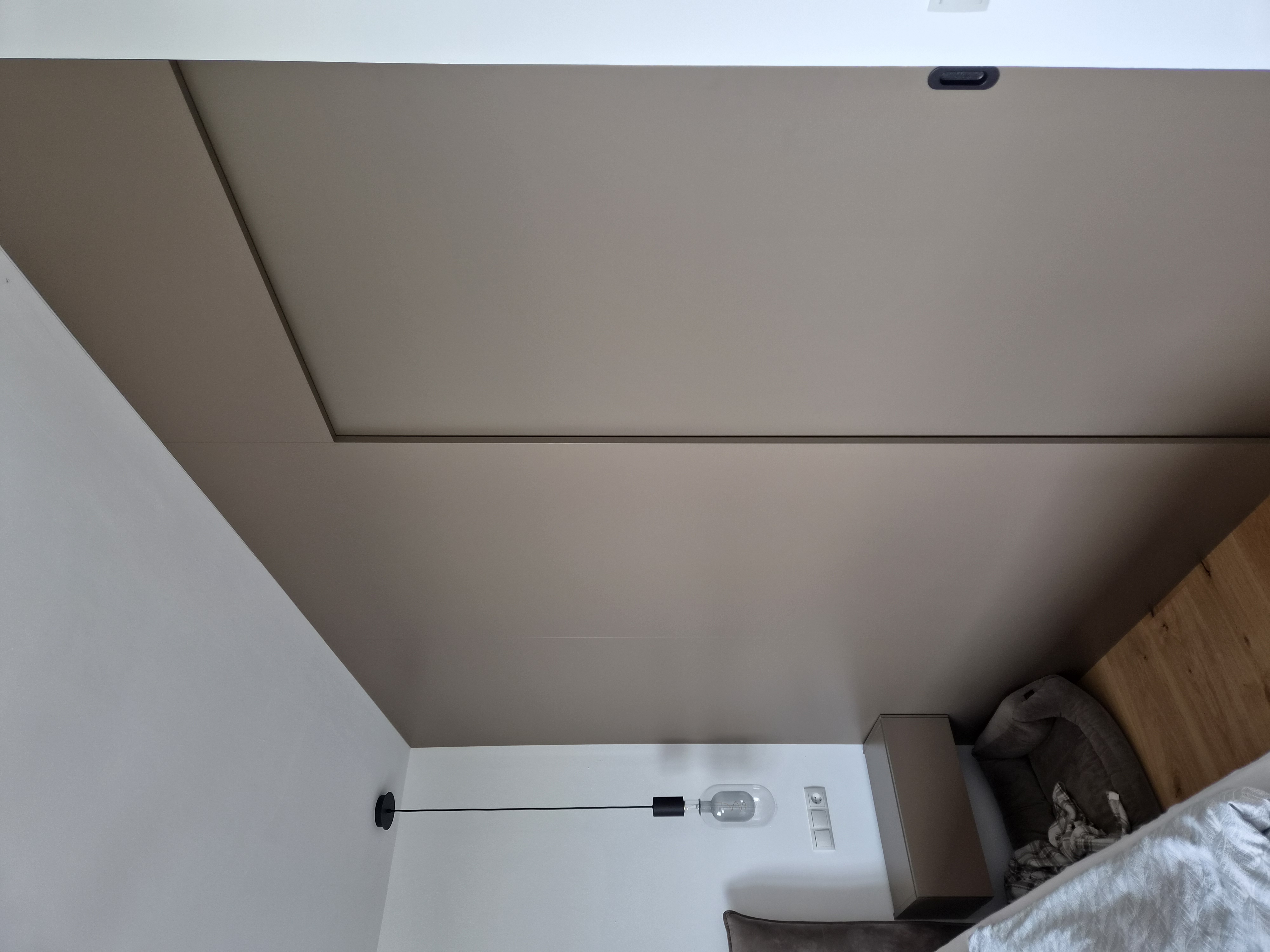 Übergang von Schrank zu Ankleidebereich
